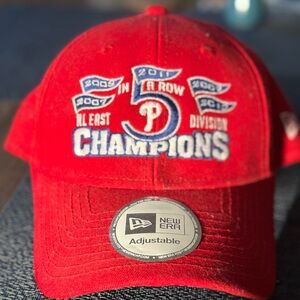PHILADELPHIA PHILLIES 5-IN-A-ROW NL EAST DIVISION CHAMPIONS. NEVER WORN